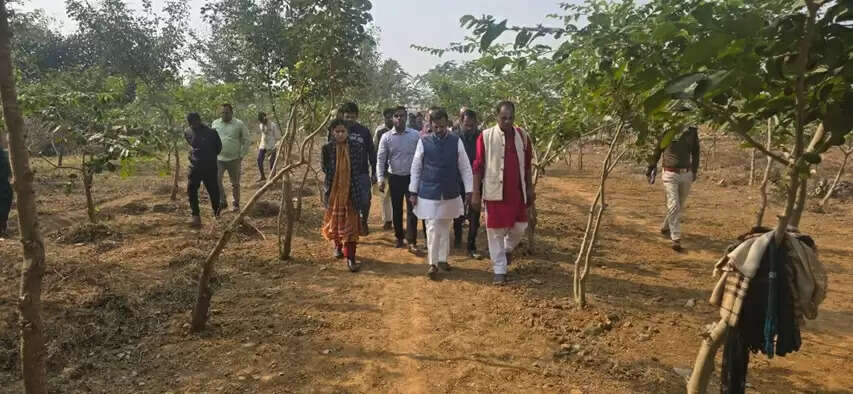 प्राकृतिक खेती के लिए गौपालन आवश्यक है : उप मुख्यमंत्री शुक्ल