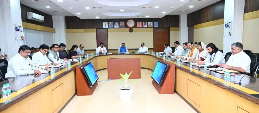 छग कैबिनेट : कम्प्रेस्ड बायोगैस नीति 2026 के प्रारूप सहित लिए गए कई महत्वपूर्ण निर्णय
