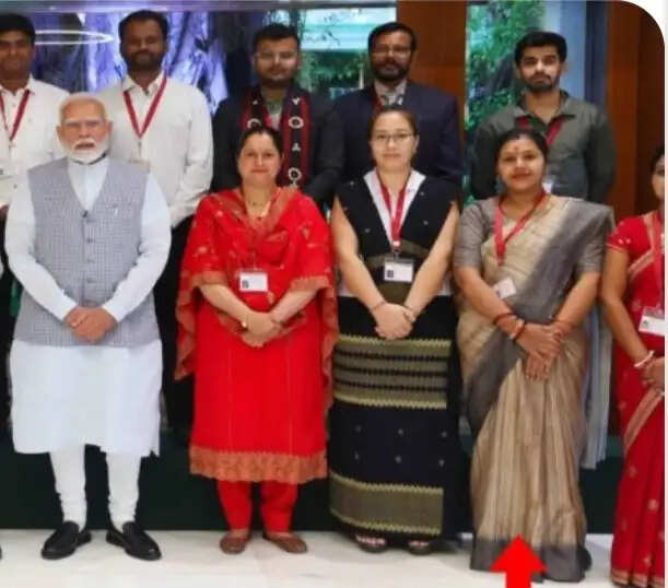 बलरामपुर : राजपुर के मुद्रा योजना के हितग्राहियों को पीएम मोदी ने किया सम्मानित