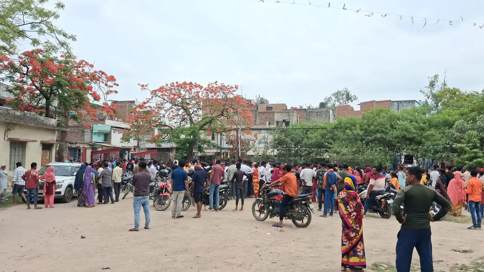 बस-बाइक की टक्कर में बाइक सवार की मौत