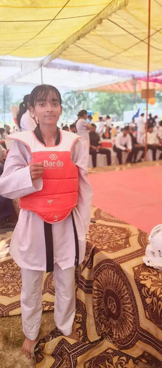 राज्य स्तरीय ताइक्वांडो चैंपियनशिप में बनारस की दीपिका ने जीता सोना