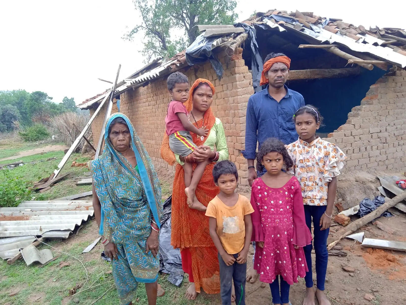 अनूपपुर: हाथियों का उत्पात जारी, किसान के घर में 10वीं बार किया क्षतिग्रस्त
