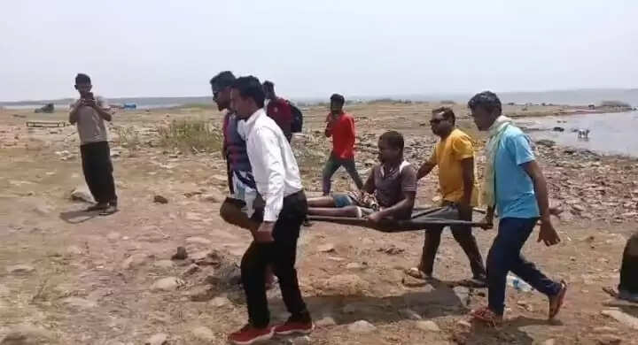 वाटर एंबुलेंस बनी जीवन रक्षक: पहले ही दिन मरीज को मिली समय पर चिकित्सा