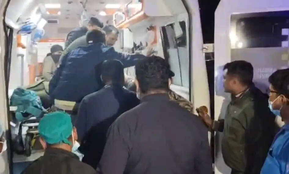 आईईडी विस्फोट में घायल जवानों को हेलीकाप्टर से लाया गया रांची, इलाजरत