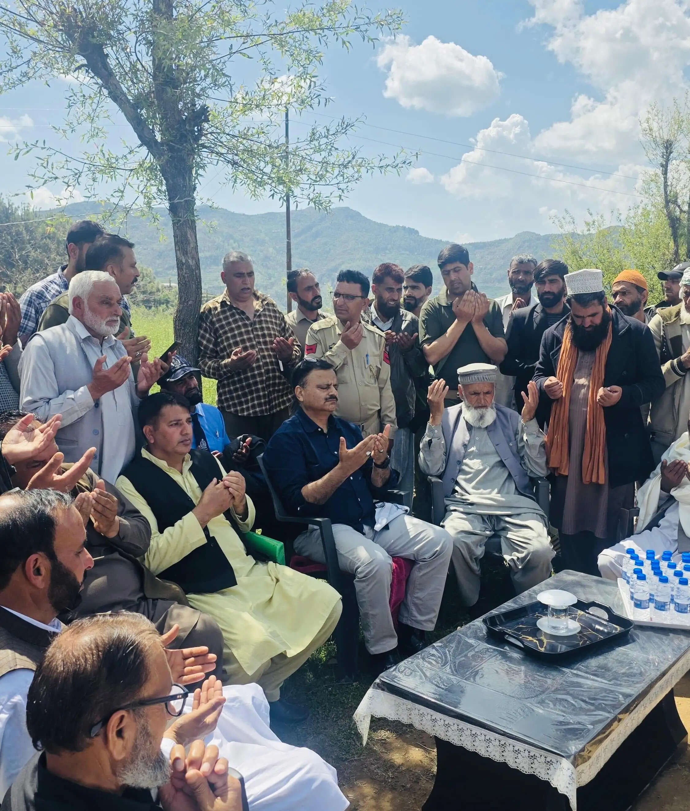 सुरनकोट में मंत्री जावेद राणा ने कुवैत हादसे के पीड़ित परिवारों से जताई संवेदना