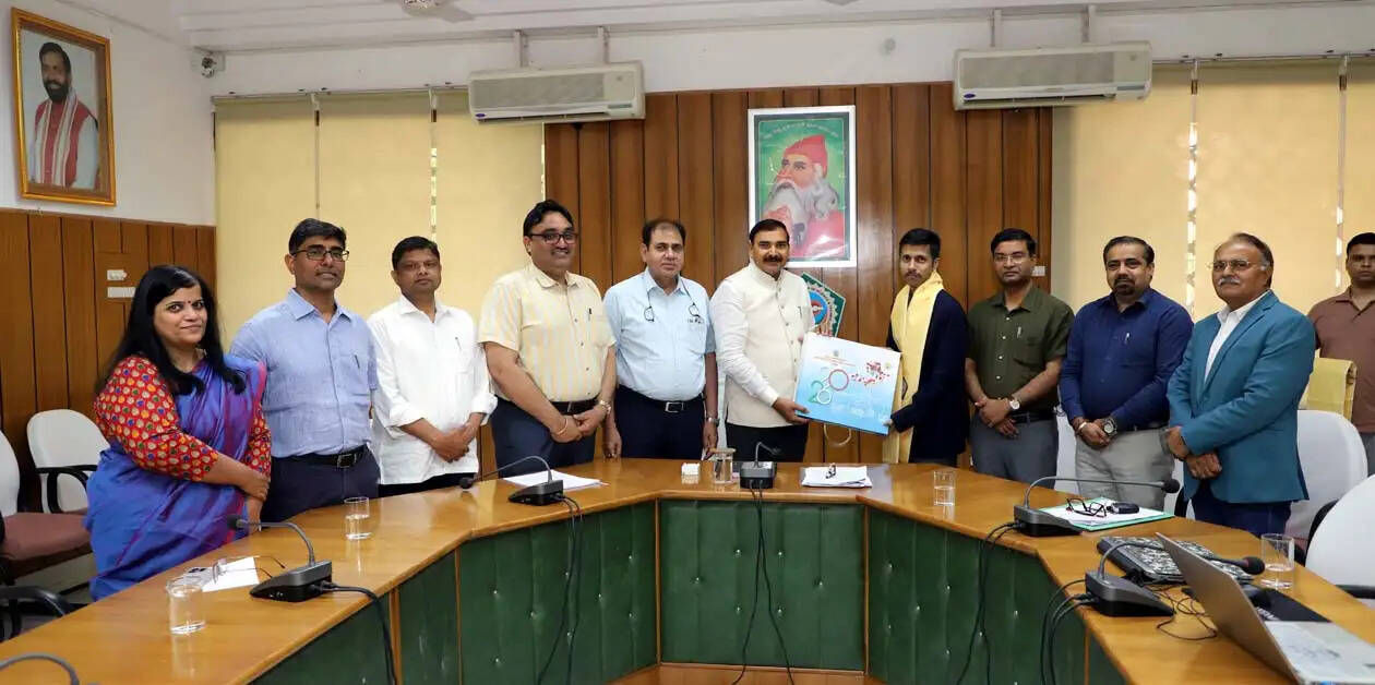हिसार : गुरु जम्भेश्वर विवि में यूरोपियन यूनियन एंगेजमेंट एंड इंफॉर्मेशन सेंटर (ईयूईआईसी) के प्रतिनिधिमंडल का दौरा