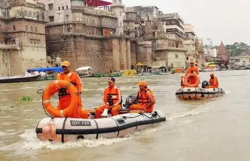 गंगा के जलस्तर में छह सेंटीमीटर प्रति घंटे की वृद्धि, एनडीआरएफ ने अधिक सुदृढ़ की निगरानी व्यवस्था