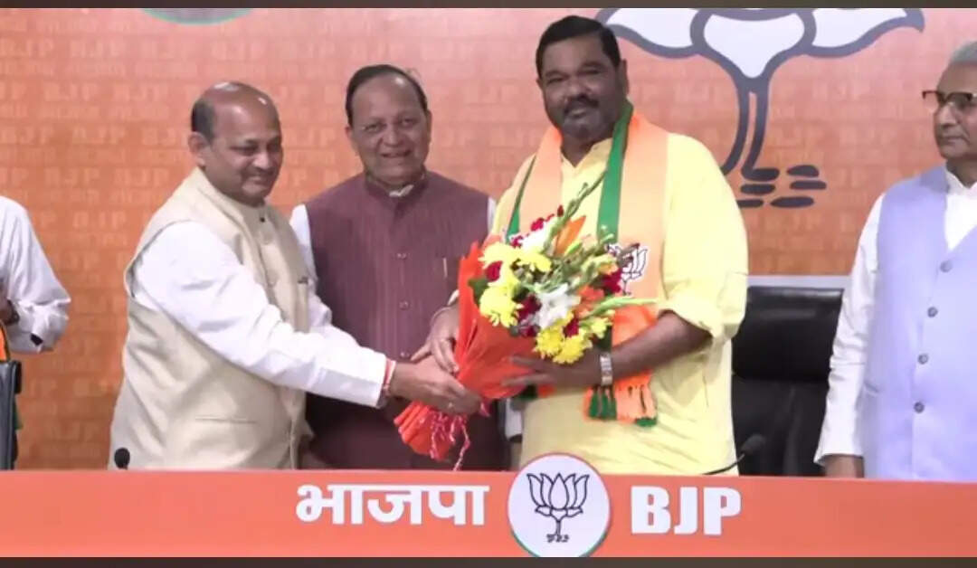 बीजद छोड़ने वाले देबाशीष सामंतराय भाजपा में शामिल