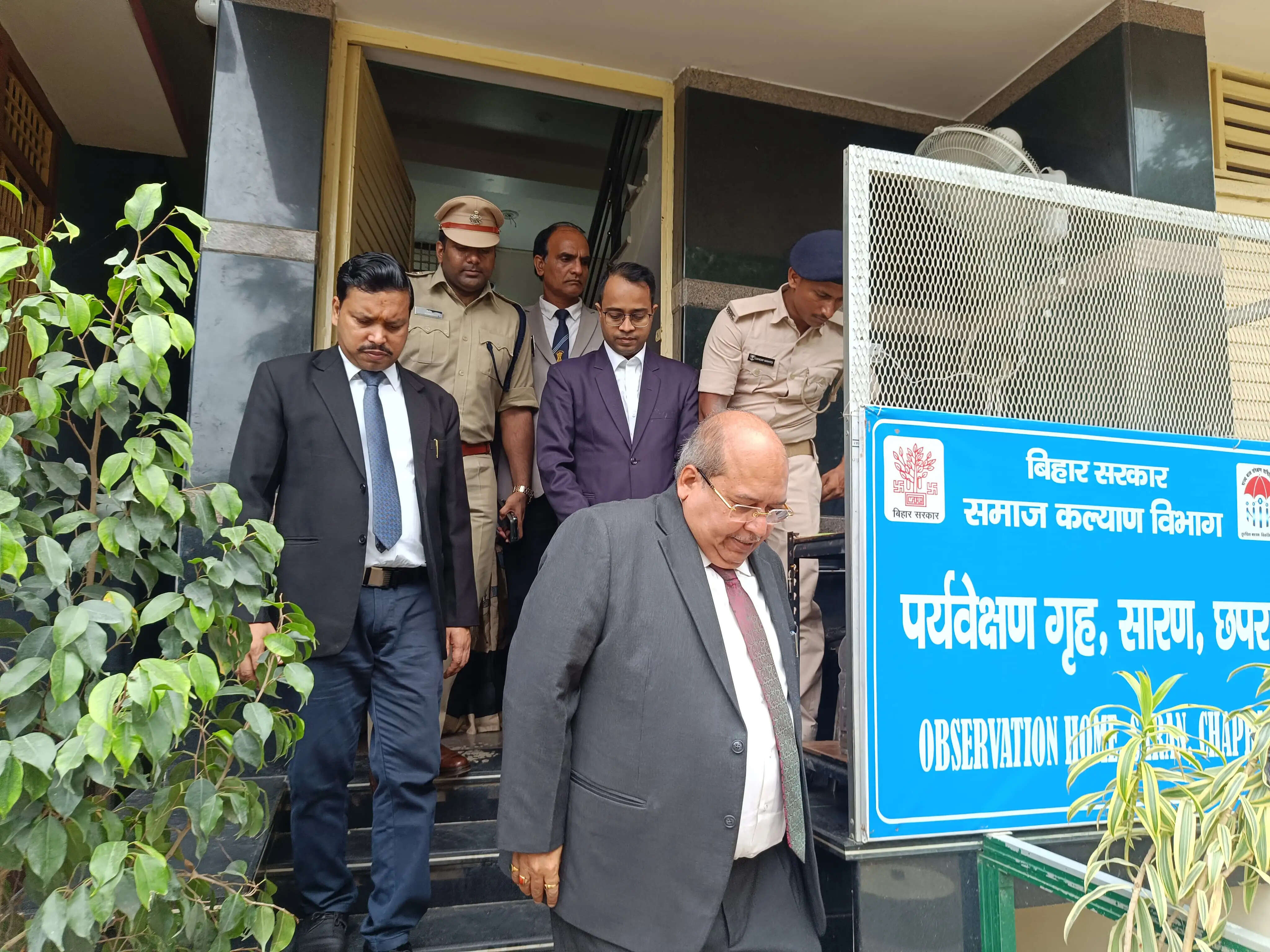 पटना उच्च न्यायालय के न्यायमूर्ति संदीप कुमार ने सारण पर्यवेक्षण गृह का किया निरीक्षण