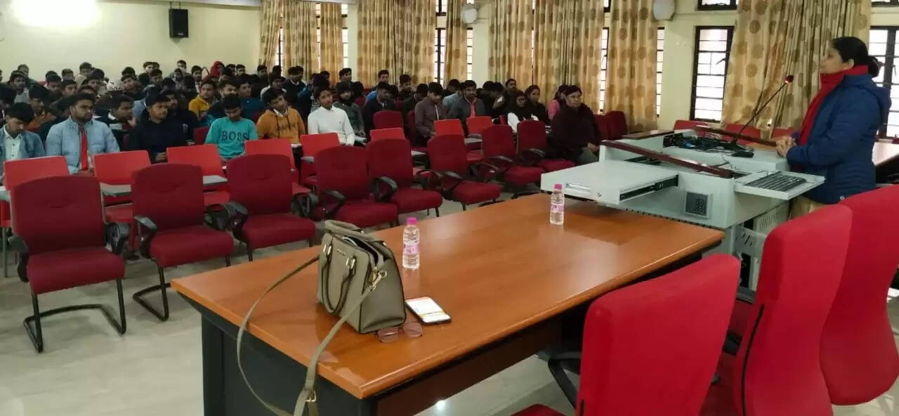 स्वस्थ समाज के निर्माण के लिए मिलेट आधारित आहार को अपनायें : डॉ. रश्मि सिंह