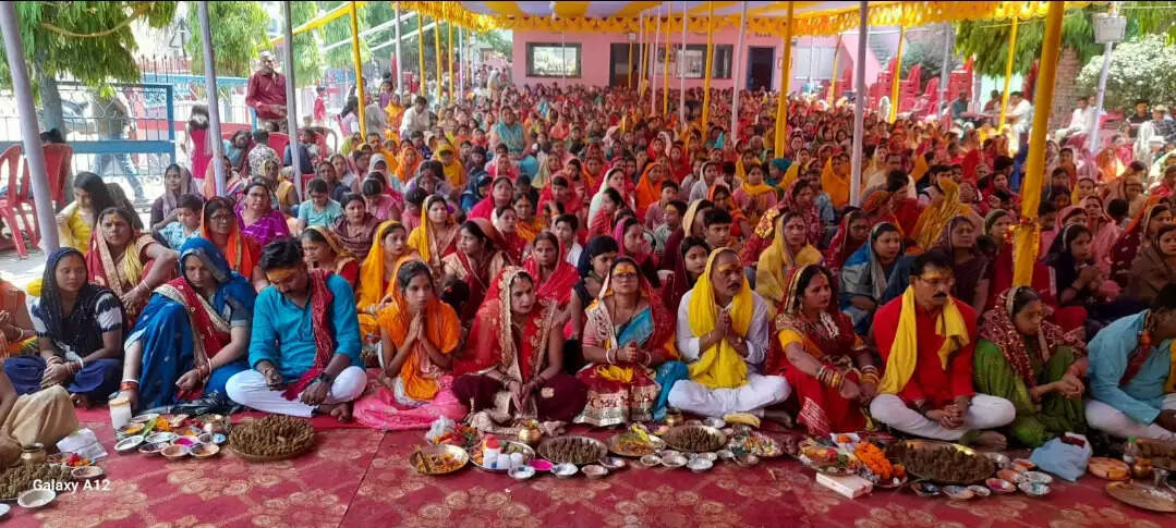 सत्संग से जीवन में आता है ज्ञान और भक्ति का प्रकाश : आचार्य राजकुमार