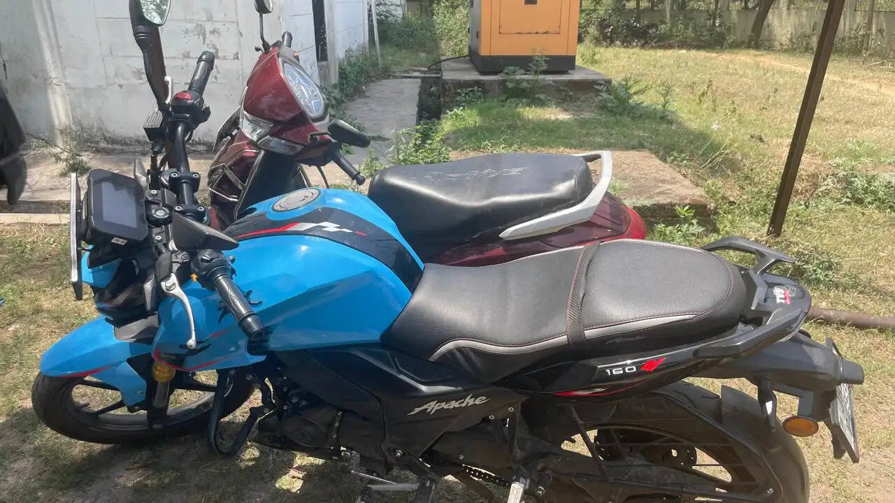 डकैती कांड का खुलासा, दो महिला सहित सात गिरफ्तार