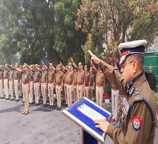 पुलिस आयुक्त ने तिरंगाध्वज फहराया, देश एवं जन सेवा का दिया संदेश