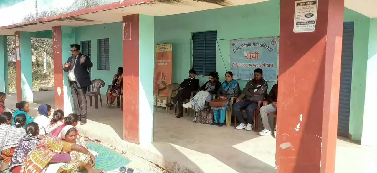 डालसा ने आयोजित किया बाल विवाह पर जागरूकता कार्यक्रम