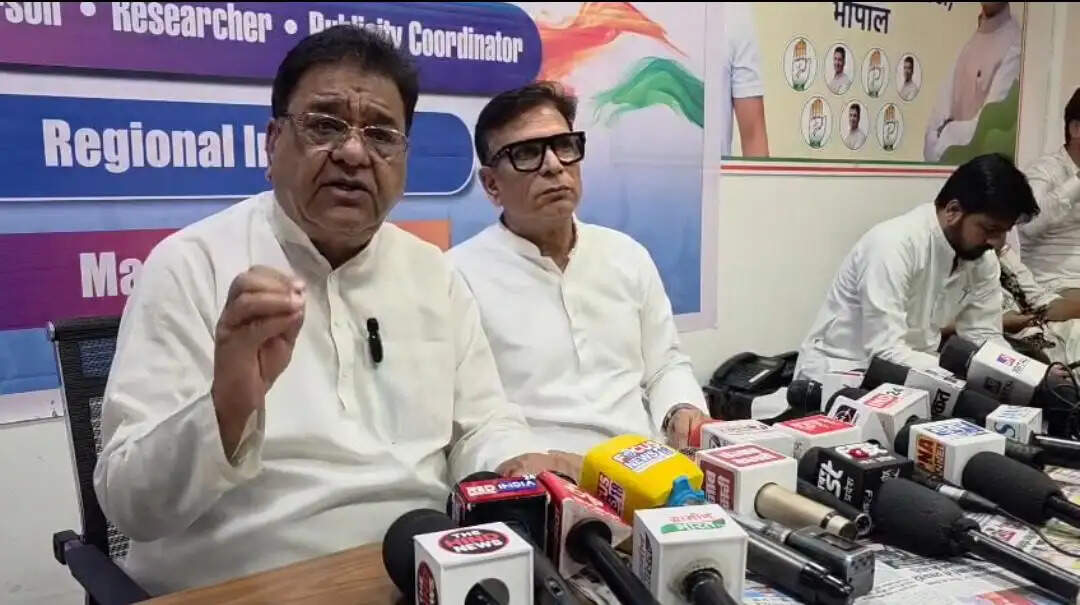 महिला आरक्षण के मुद्दे पर केंद्र सरकार अपनी मंशा स्पष्ट करे: मुकेश नायक