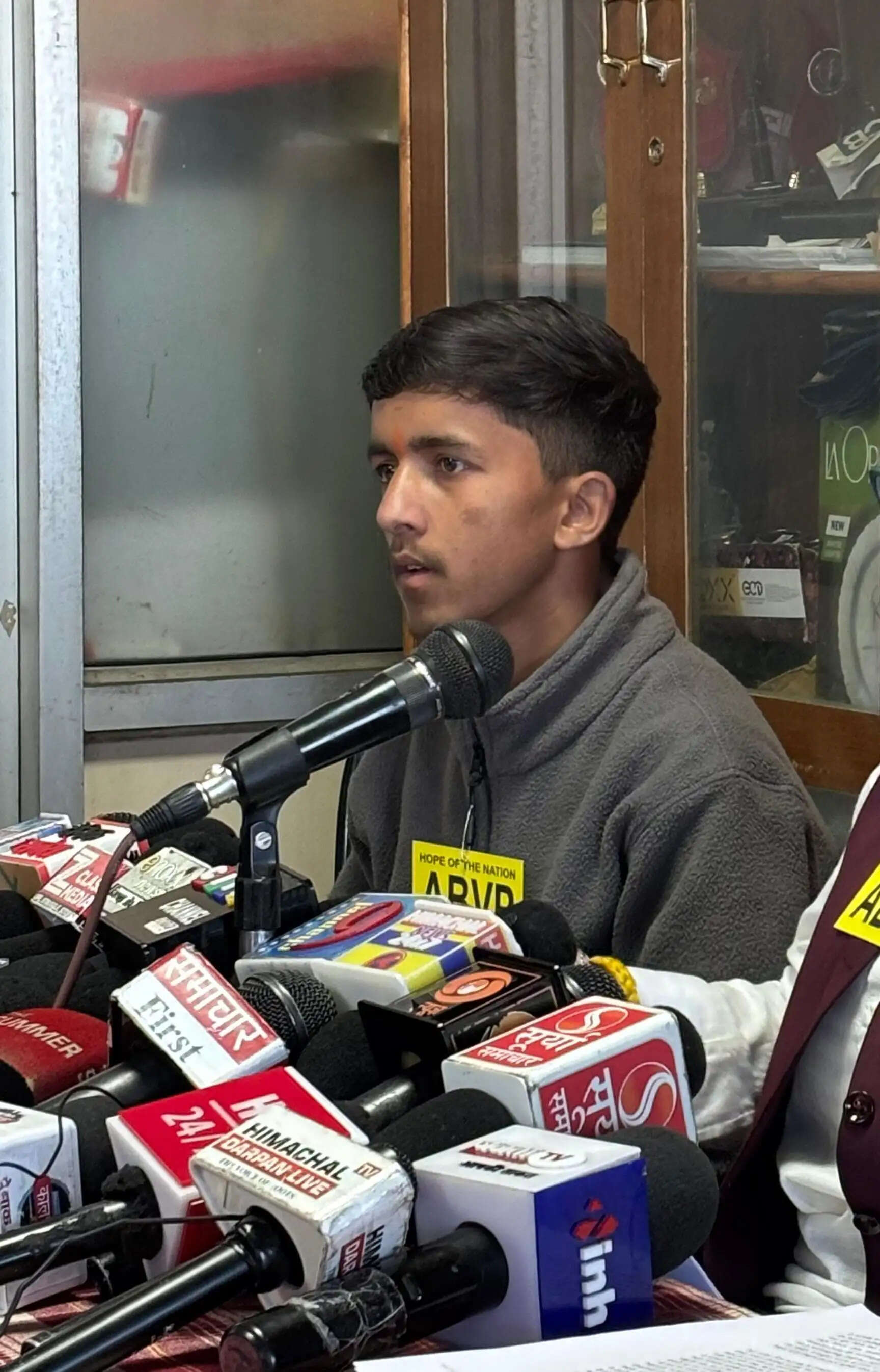 एचआरटीसी में अस्थायी चालक भर्ती पर एबीवीपी का विरोध