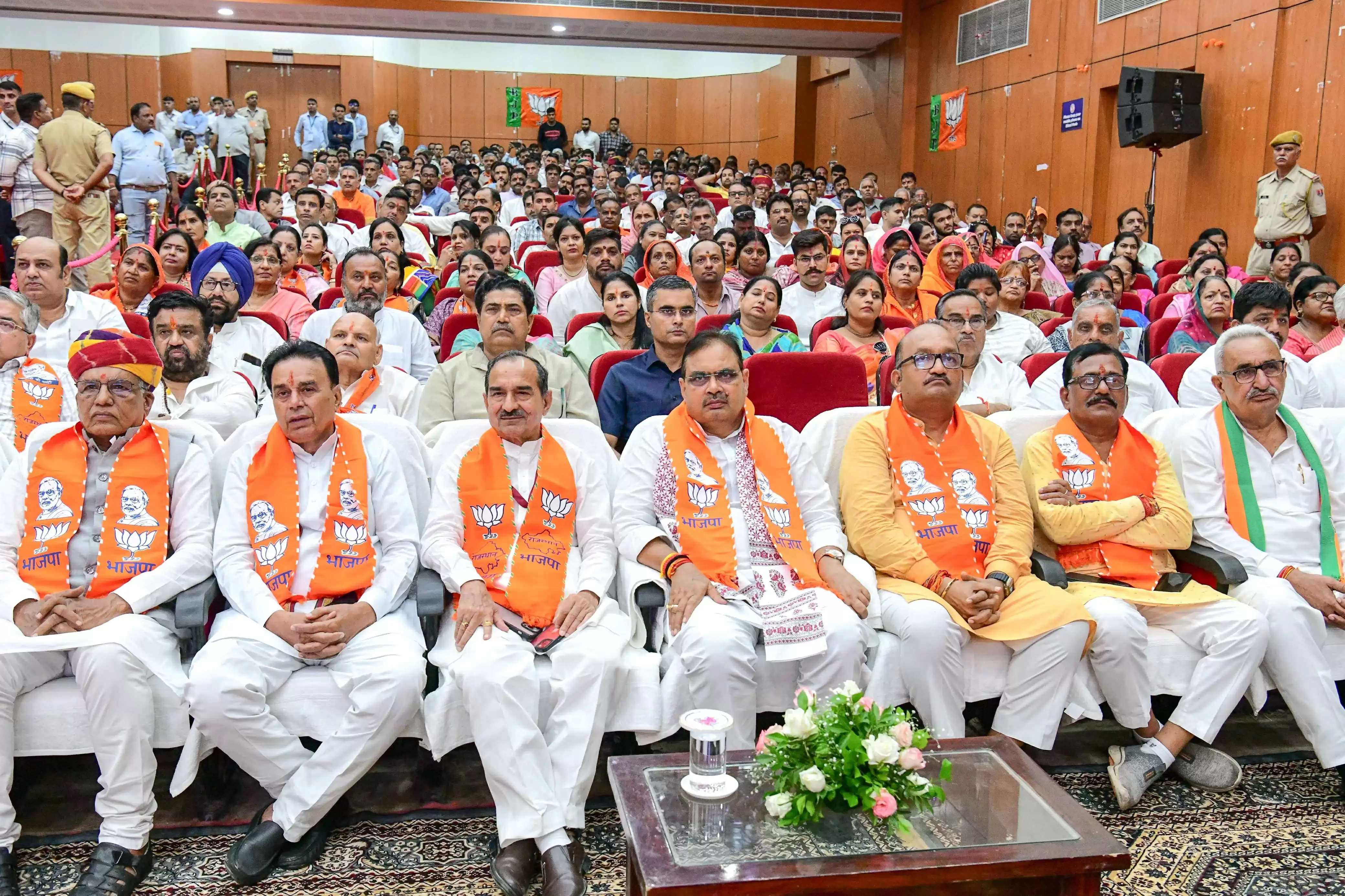 प्रधानमंत्री पर्यावरण संरक्षण के लिए सदैव देशवासियों को करते हैं प्रेरित : मुख्यमंत्री