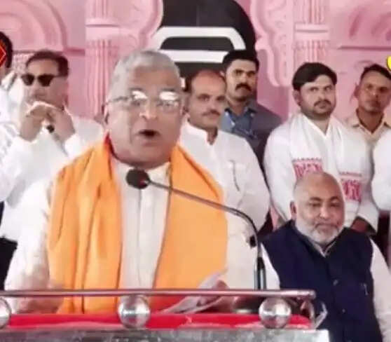 जीवन की चुनौतियों से पार पाने का मार्ग दिखाती है शिव पुराण कथा : हरिवंश नारायण सिंह