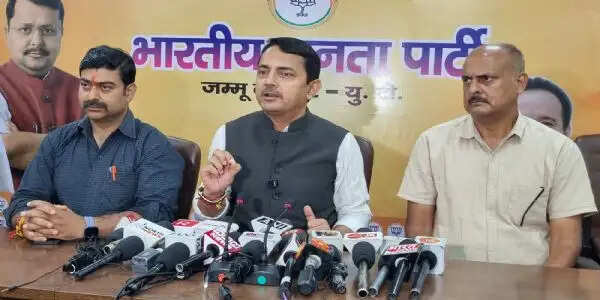 भाजपा ने मुख्यमंत्री उमर अब्दुल्ला के आरोपों को बताया निराधार, सार्वजनिक माफी की मांग