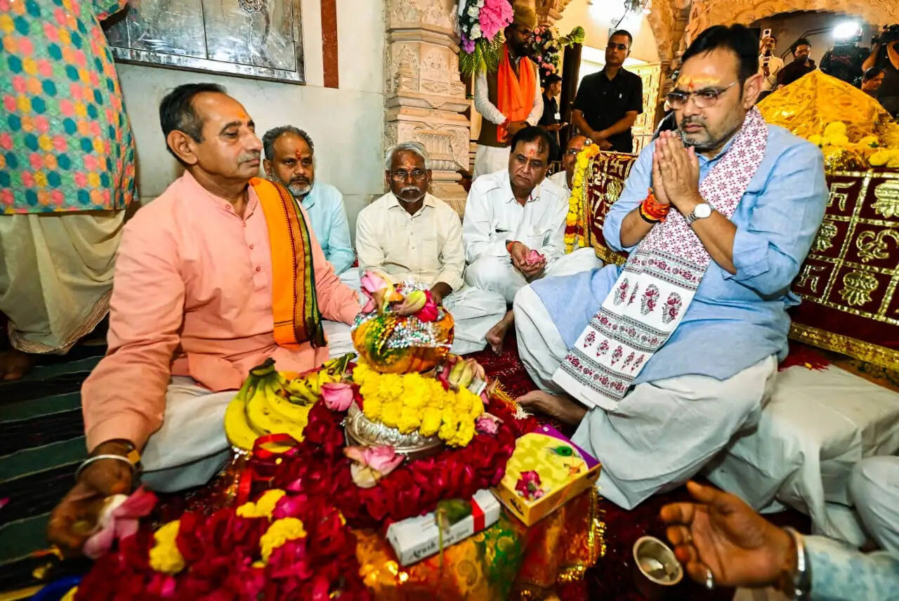 मुख्यमंत्री भजनलाल शर्मा ने बांसवाड़ा&nbsp;में&nbsp;किए मां त्रिपुरा सुंदरी के दर्शन