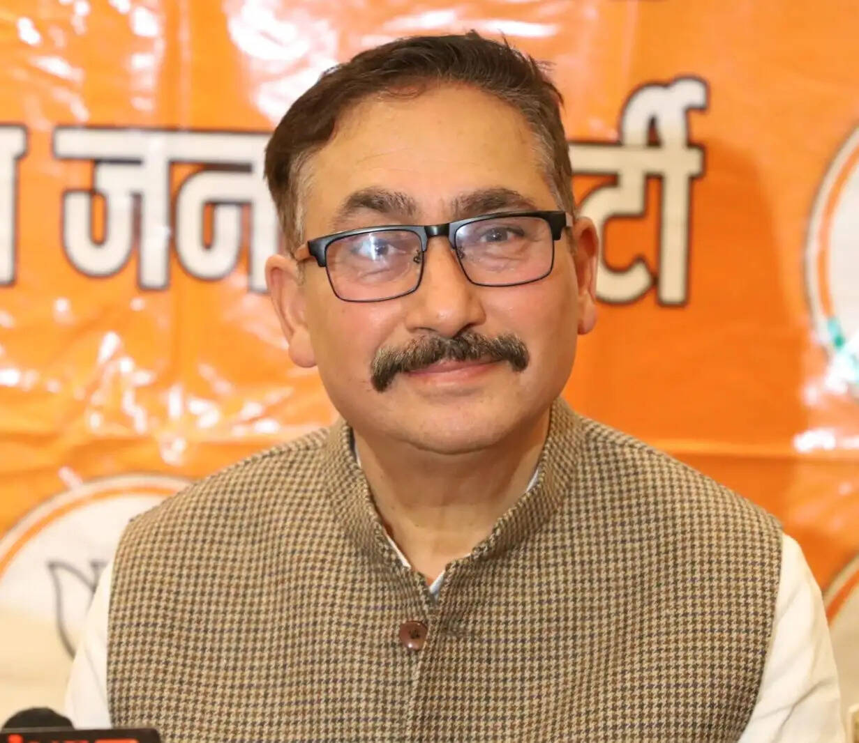 मिडिल ईस्ट संकट में भी मोदी सरकार बनी ढाल, 10 हजार से अधिक भारतीयों की सुरक्षित वापसी