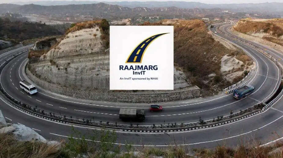 स्टॉक मार्केट में आरआईआईटी की प्रीमियम एंट्री, मुनाफे में आईपीओ निवेशक