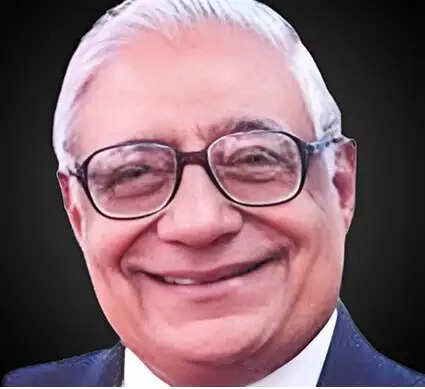 पूर्व सांसद और दिग्गज पत्रकार एचके दुआ का निधन, अंतिम संस्कार 5 मार्च को