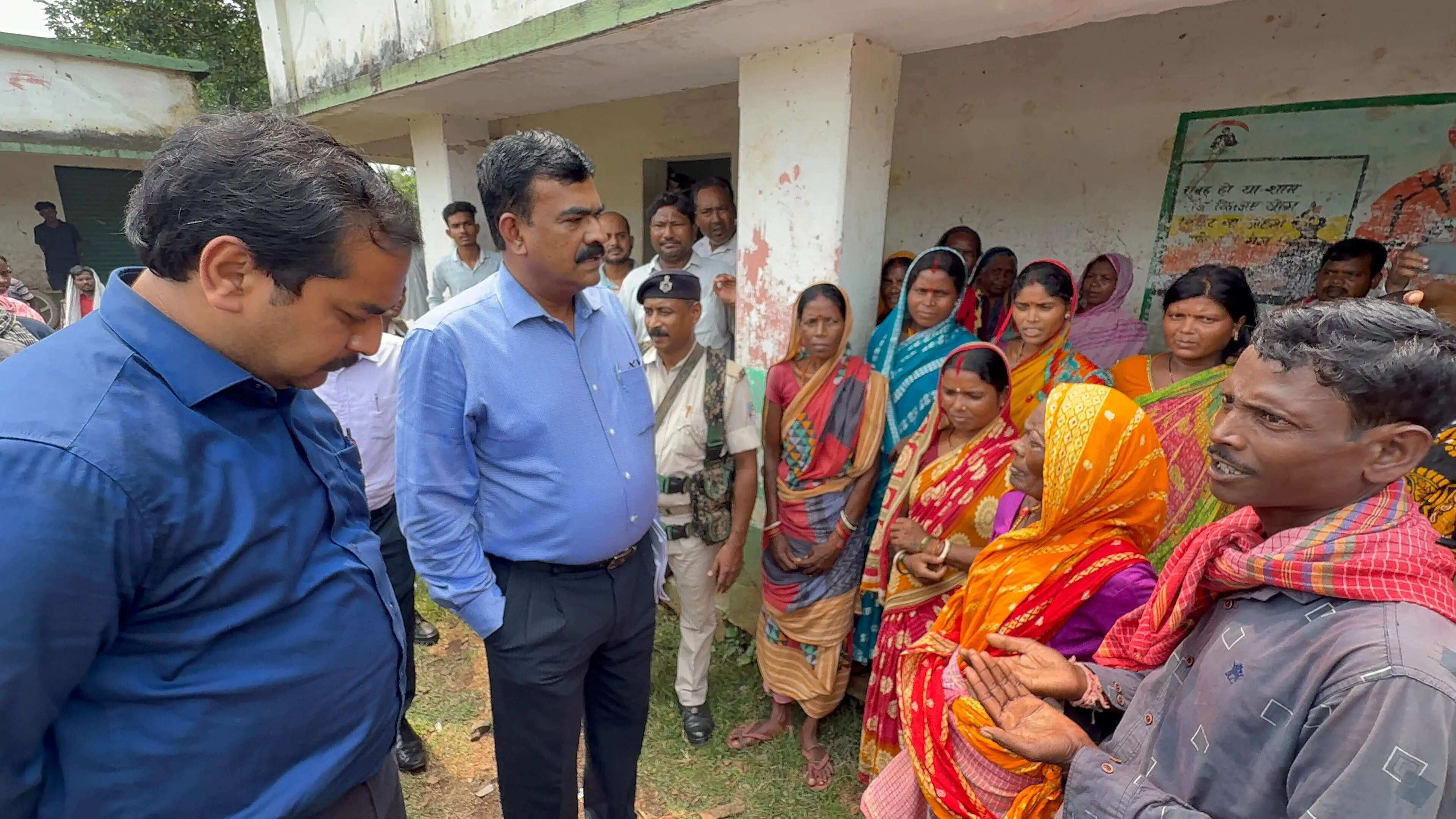 दुर्गम क्षेत्रों के पात्र नागरिकों को मतदाता सूची से जुड़ी सुविधाएं उपलब्ध कराएं : के. रवि कुमार