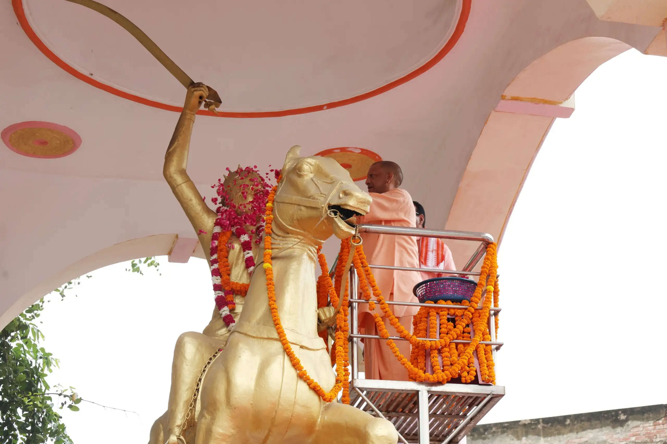 देशवासियों को प्रेरणा देता है वीरांगनाओं का तप-त्याग और बलिदान : योगी आदित्यनाथ
