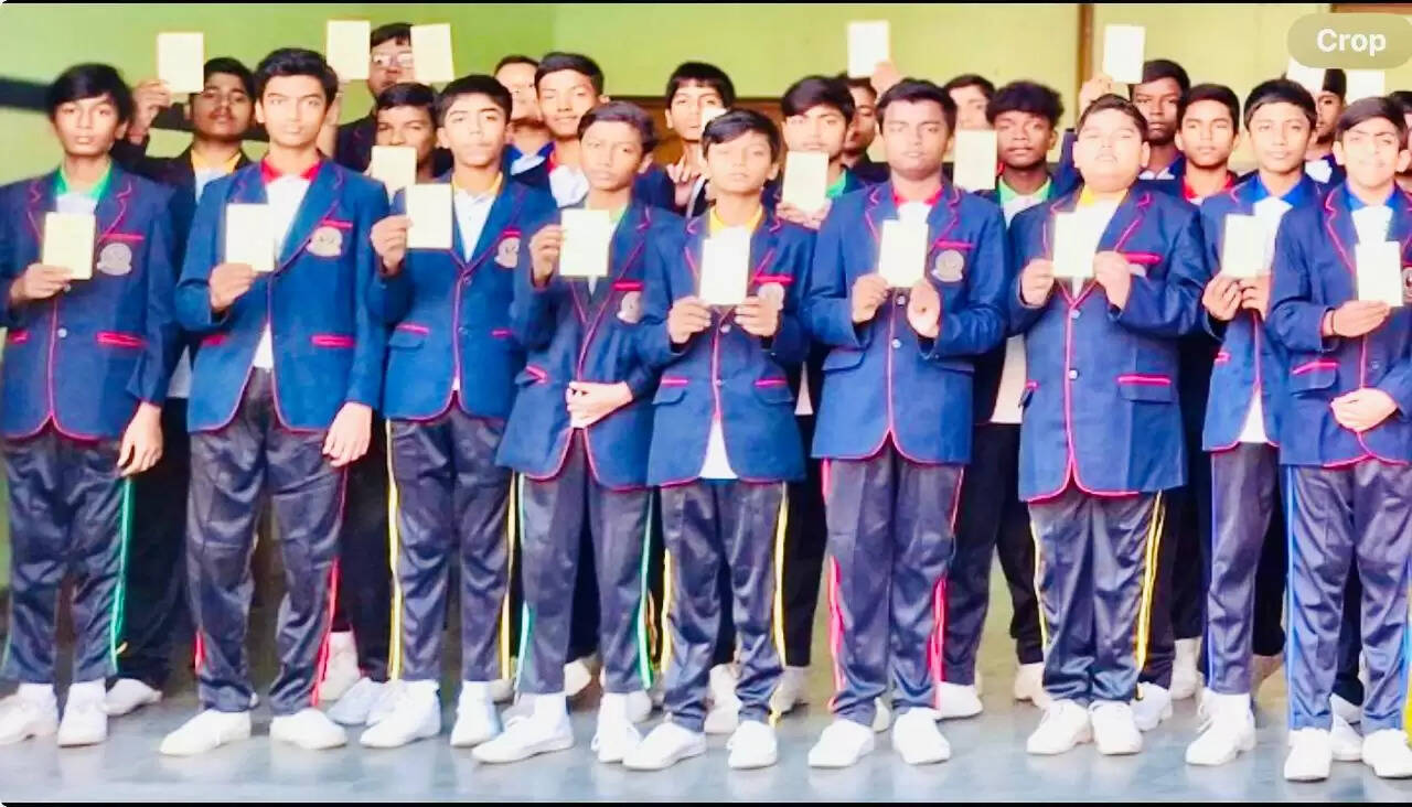 छात्रों ने प्रधानमंत्री मोदी को पत्र लिखकर बीएसएल के विस्तारीकरण की लगाई गुहार