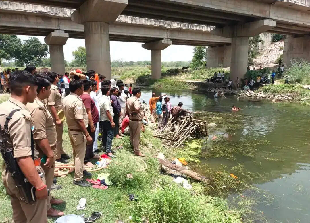 लखनऊ से दर्शन करने आया किशोर कल्याणी नदी में डूबा, एनडीआरफ व गोताखोरों का सर्च ऑपरेशन जारी