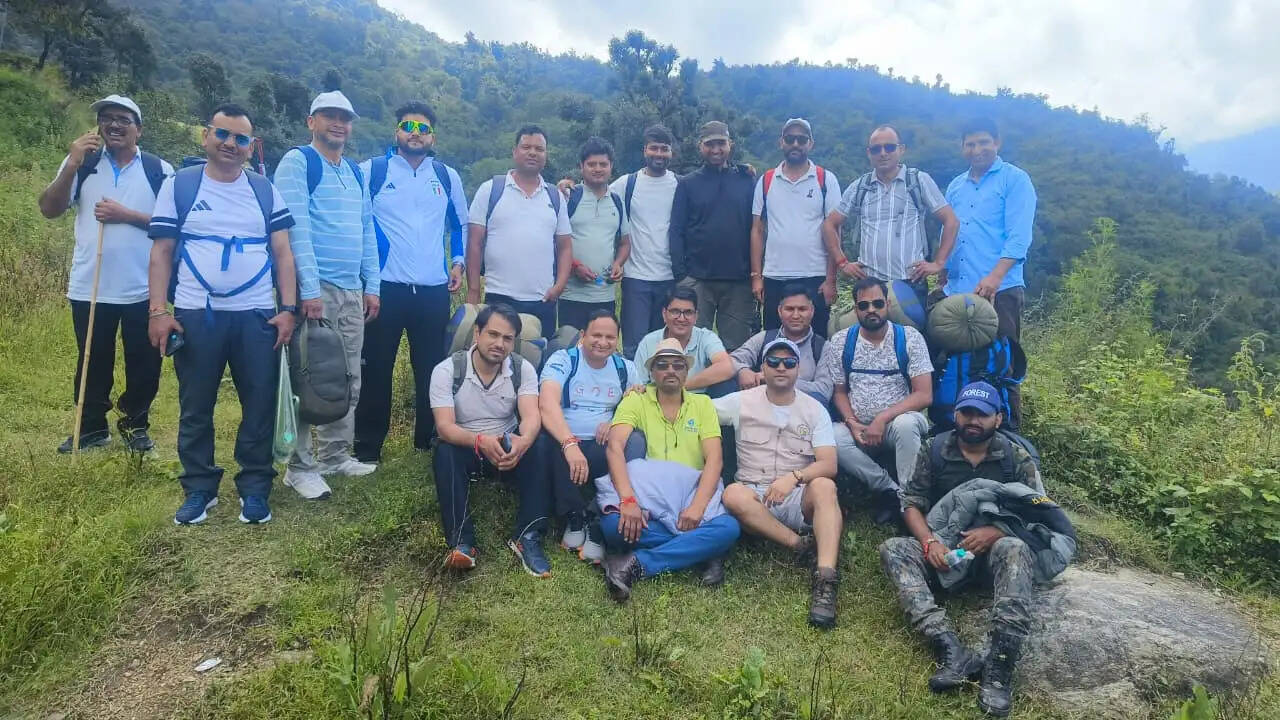 पंवाली कांठा में साहसिक और धार्मिक पर्यटन की संभावनाओं को परखा