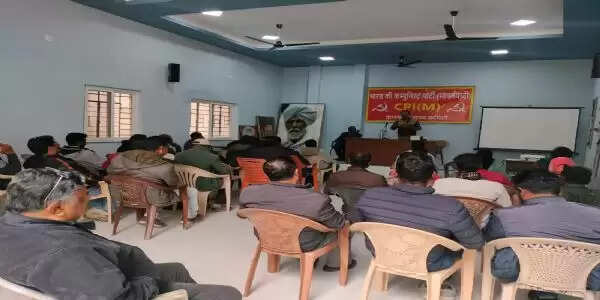 संताल परगना में भूमि अधिग्रहण के खिलाफ माकपा का आंदोलन तेज, मई में दुमका आयुक्त कार्यालय घेराव का ऐलान