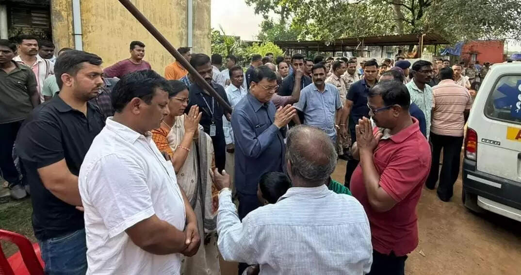 कोरबा : कैबिनेट मंत्री देवांगन ने मृतक बच्चों को दी श्रद्धांजलि