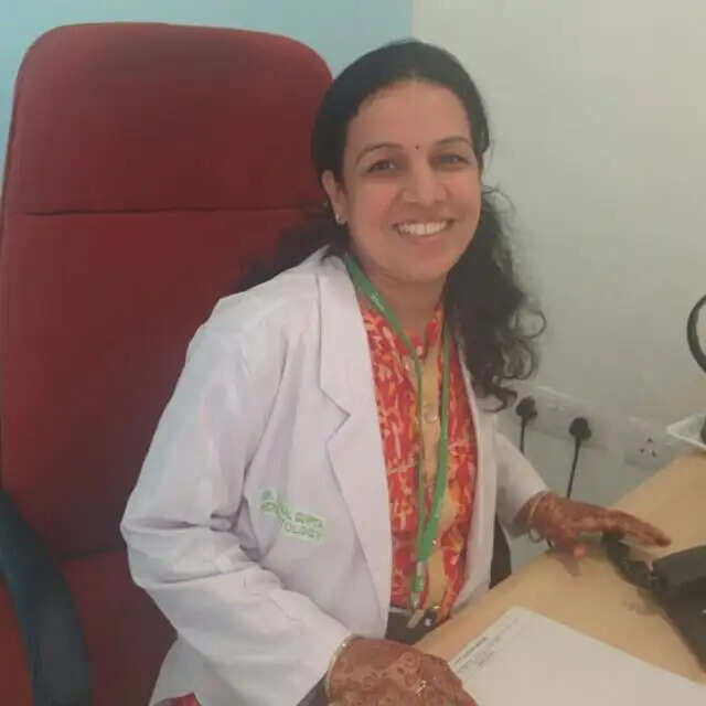 होली से पहले अपनाएं ये स्किन सेफ्टी टिप्स: डॉ. कोमल गुप्ता