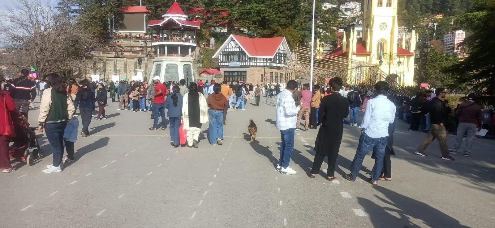 हिमाचल में बर्फबारी से माइनस में पारा, 17–18 अप्रैल को आंधी-बिजली का येलो अलर्ट