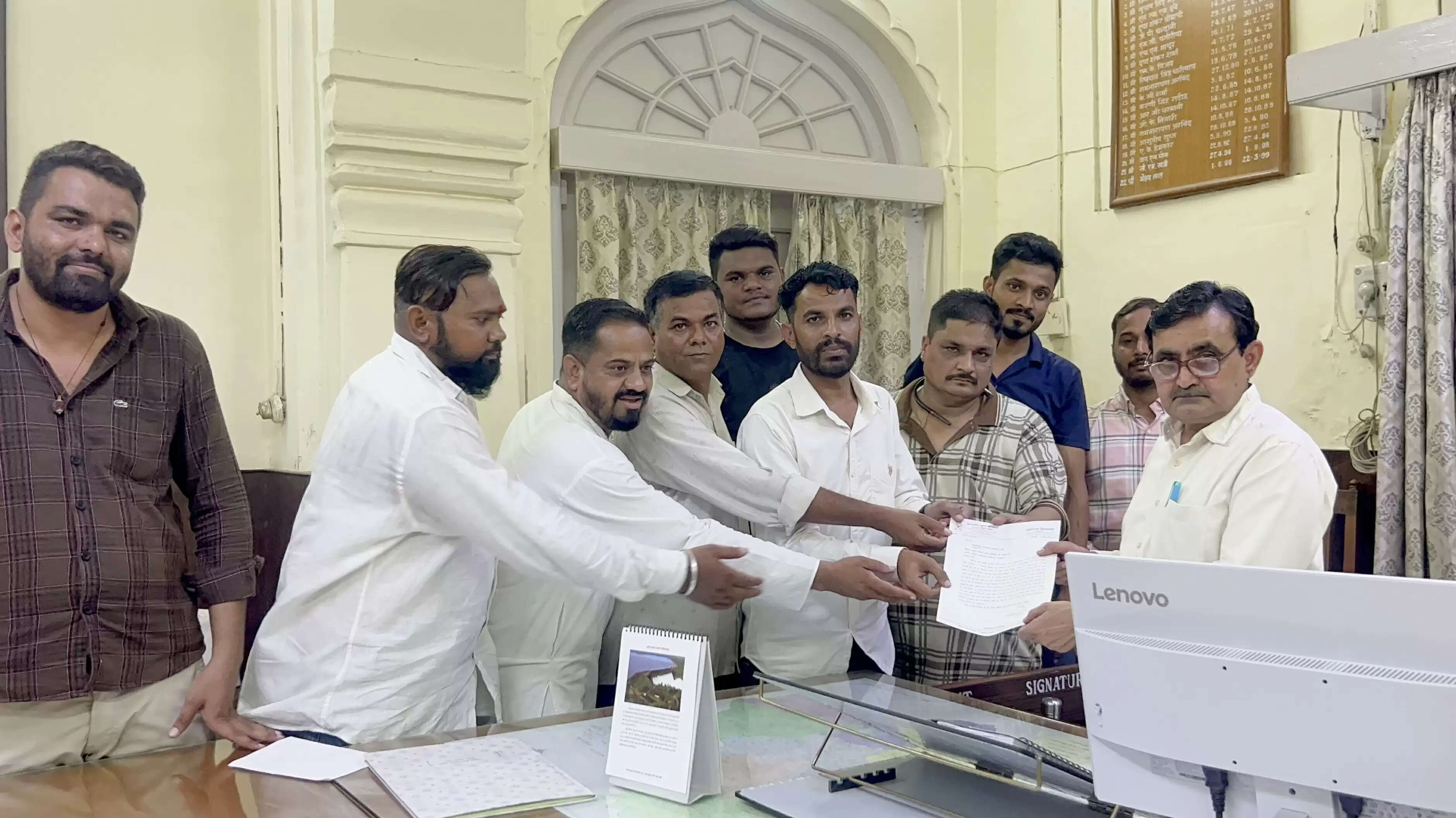 युवक कांग्रेस ने स्मार्ट बिजली मीटर के खिलाफ खोला मोर्चा