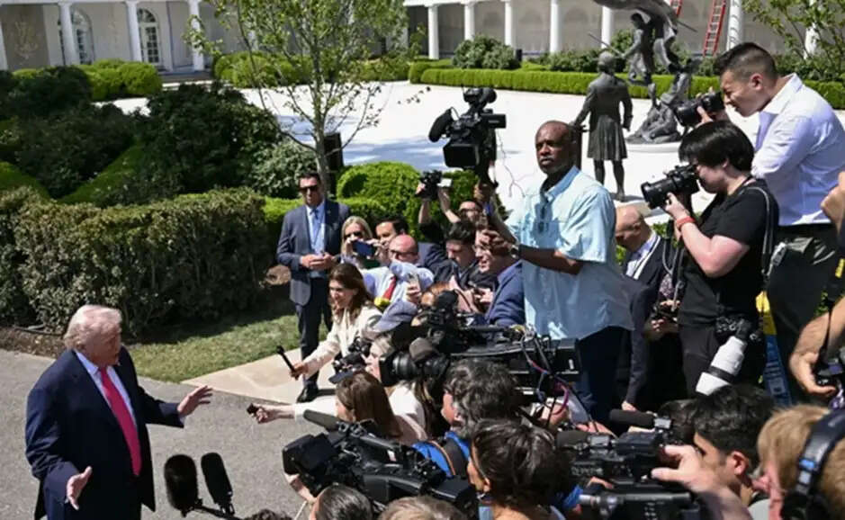 ईरान&nbsp;पर&nbsp;समझौते&nbsp;का कोई दबाव नहींः ट्रंप