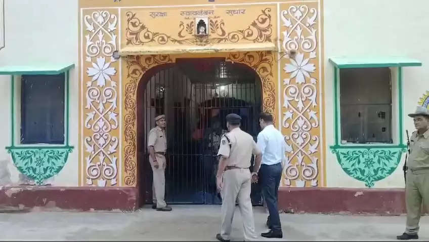 अलवर में केंद्रीय कारागृह का पुलिस औऱ प्रशासन के अधिकारियो ने किया निरीक्षण