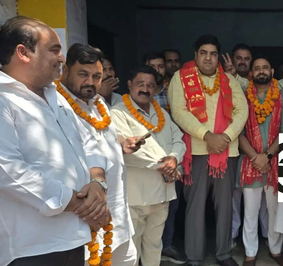 मंगलौर सहकारी संघ चुनाव संपन्न,विकास चौहान बने अध्यक्ष