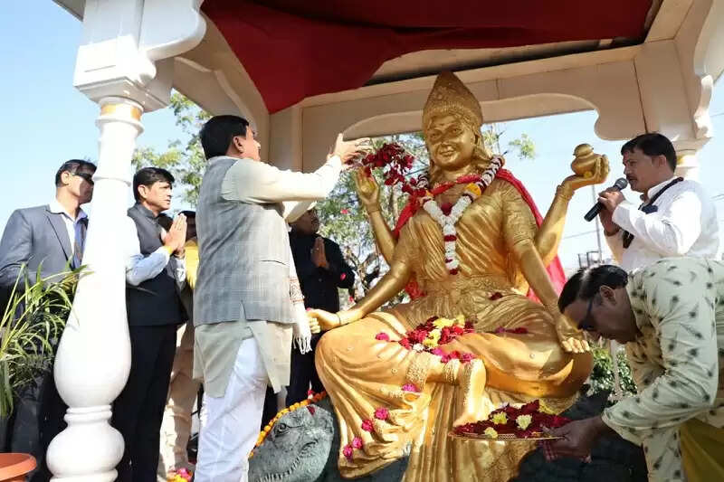 इंदौर की पहचान उसकी संघर्षशील जनता, अदम्य हौसलों और विकासशील सोच से है: मुख्यमंत्री डॉ. यादव