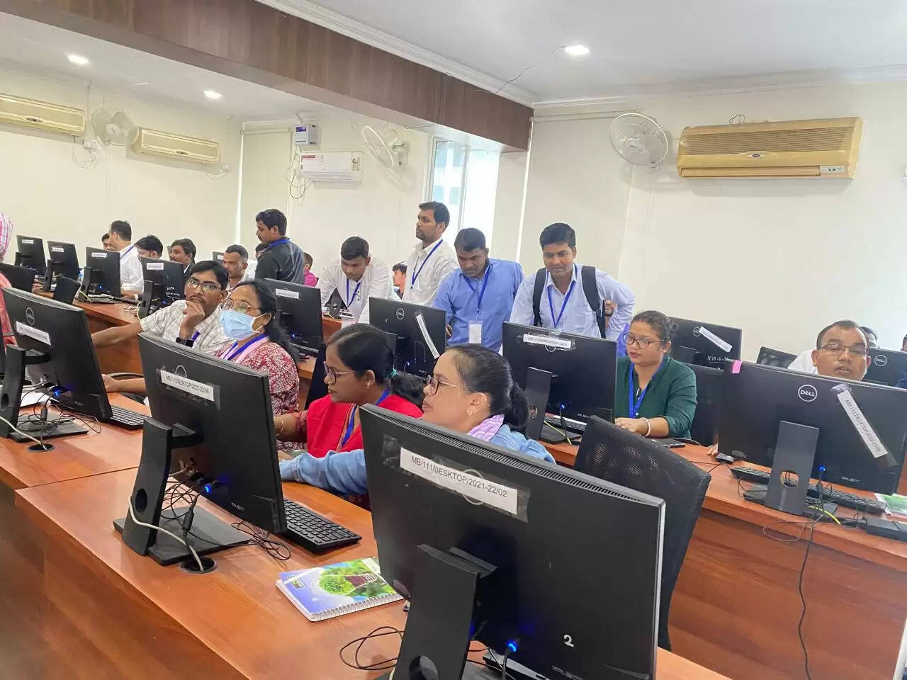 बीबीएमएस प्रतिनि‍धि‍यों ने लिया लैब-सिस्टम पर प्रशि‍क्षण