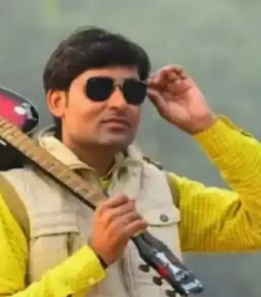 ट्रेलर की टक्कर से बाइक सवार पूर्व प्रधान समेत दो की मौत