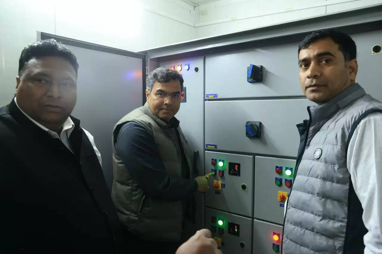 मंत्री प्रवेश साहिब सिंह ने की ‘मिस्ट स्प्रे प्रणाली’ की शुरूआत