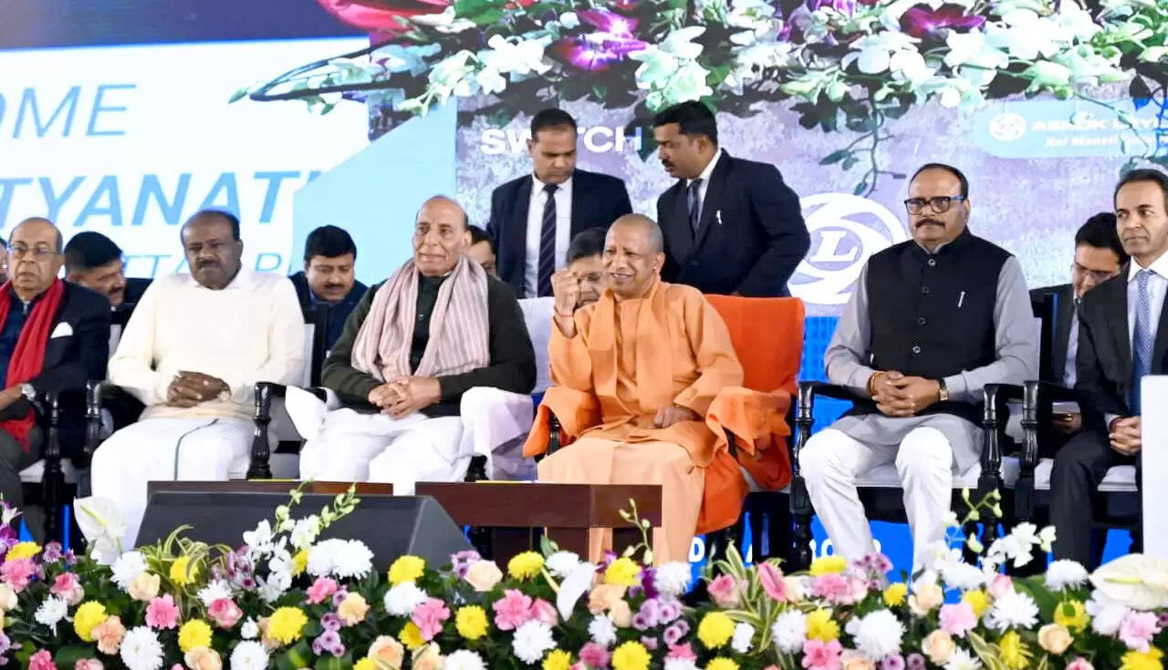 फियरलेस, ईज ऑफ डूइंग और ट्रस्ट ऑफ डूइंग बिजनेस नए यूपी की पहचान : योगी आदित्यनाथ