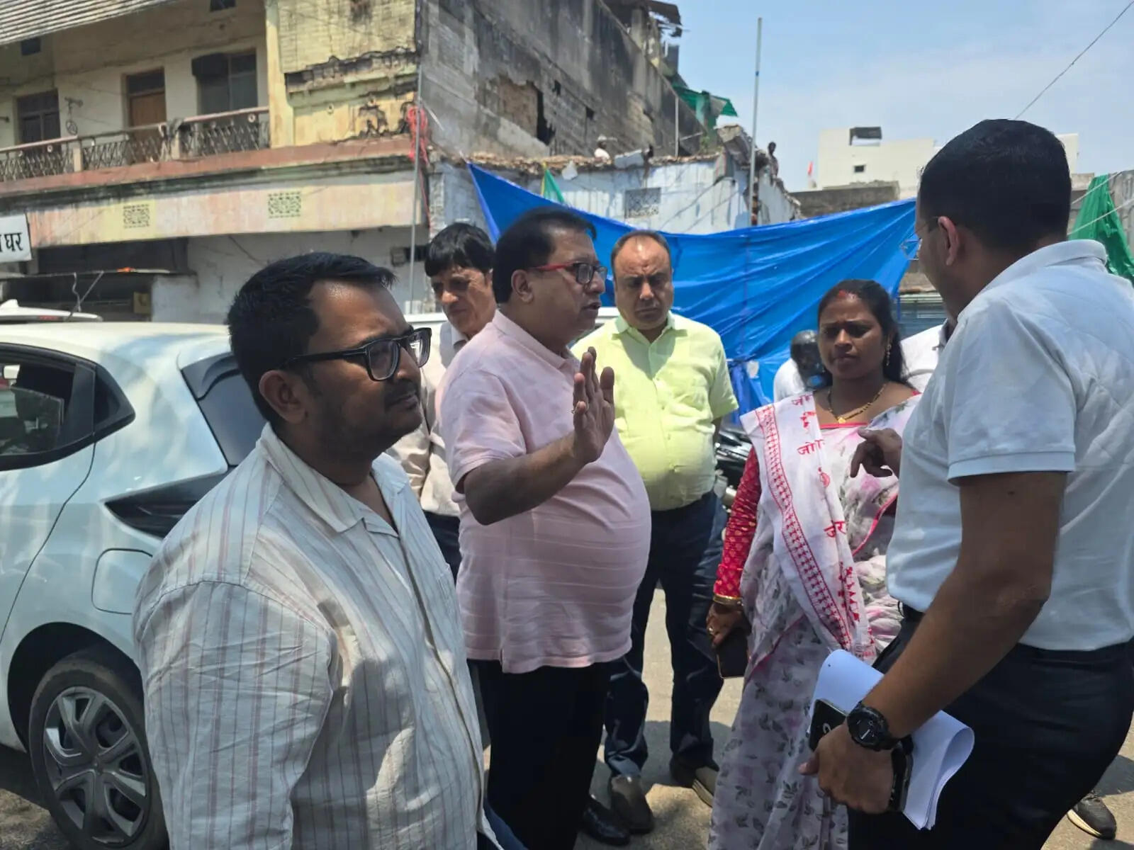 मेयर ने सेवा सदन पथ और बड़ा तालाब क्षेत्र में जल-जमाव के समाधान का दिया निर्देश