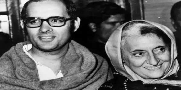 इतिहास के पन्नों में 21 मार्च : भारतीय इतिहास में इमरजेंसी का अंत और फिल्मफेयर अवॉर्ड की शुरुआत