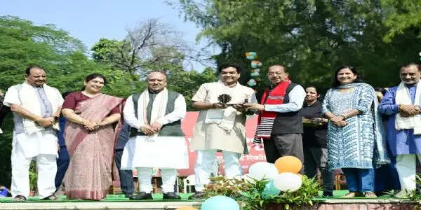 पटेल जयंती पर गांधी दर्शन में पेंटिंग प्रतियोगिता का आयोजन, 20 हजार बच्चों ने लिया हिस्सा