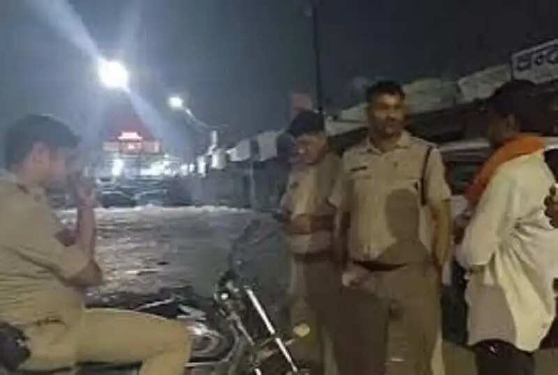 सिंगरौली बस स्टैंड से दो वर्षीय मासूम&nbsp;बच्ची लापता,&nbsp;पिता के साथ रुका अज्ञात युवक&nbsp;भी गायब