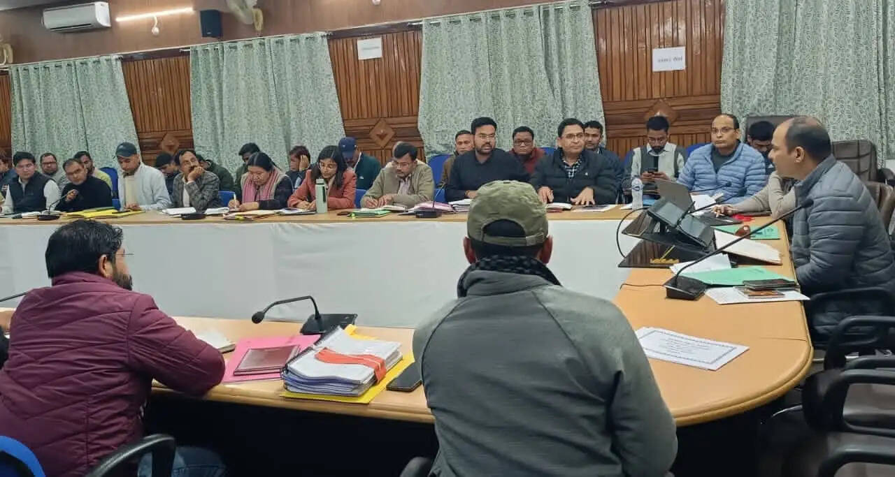 गर्मी और मौसम संबंधी चुनौतियों से निपटने के लिए प्रशासन ने बनाई रणनीति